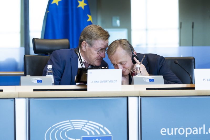 Nach Parlamtsdruck: Kommission stellt Anpassungen am EU-Haushalt in Aussicht