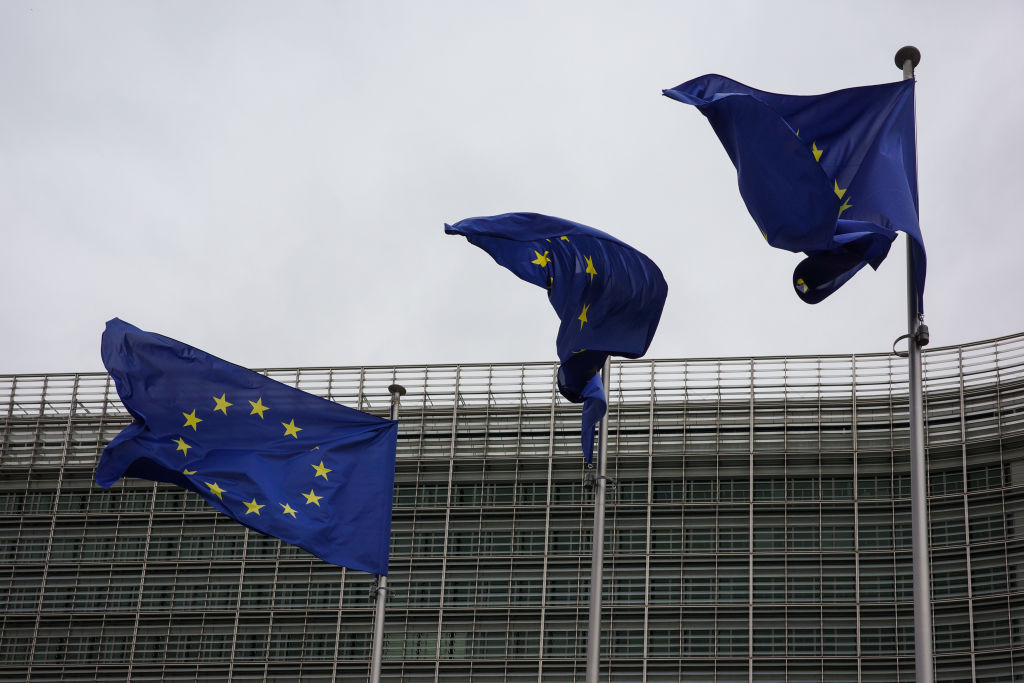 Exklusiv: EU plant unbefristete Genehmigung für Großteil der Pestizide