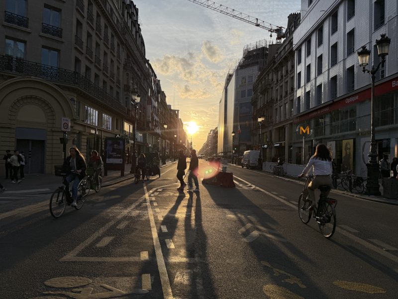 Der Wahlkampf um Paris heizt sich auf, während die Rechte das Ende der sozialistischen Ära anstrebt