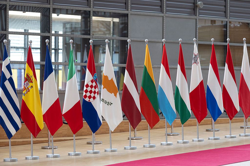 EU gibt grünes Licht für unbefristetes Einfrieren russischer Staatsvermögen