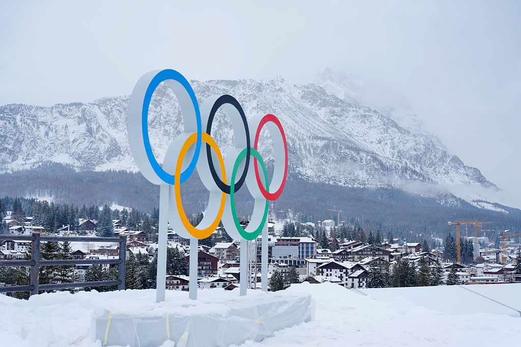 Die Olympischen Winterspiele beginnen, trotz anhaltender Bedenken hinsichtlich Nachhaltigkeit und Sicherheit