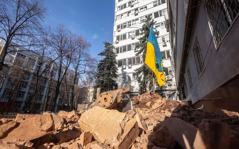 Ukraine-Friedensgespräche werden wieder aufgenommen, während Selenskyj territoriale Zugeständnisse ablehnt