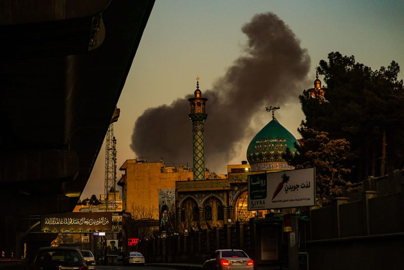Israel berichtet, dass über 80 Kampfflugzeuge Teheran angegriffen haben