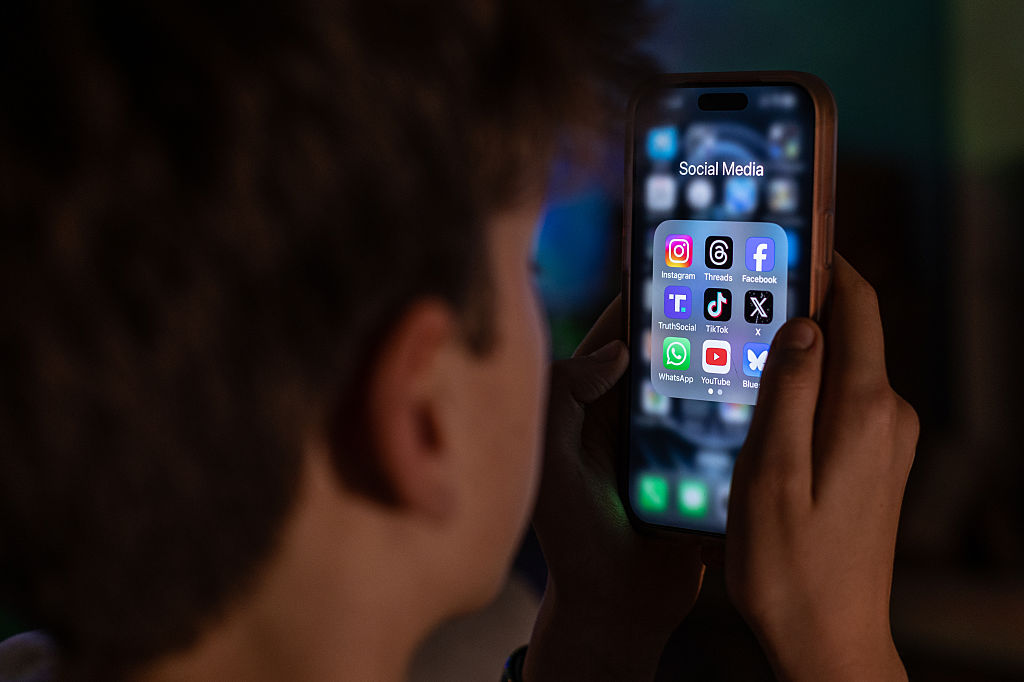 TikTok, Instagram und X verbreiten verstärkt rechte Inhalte unter jungen Nutzern