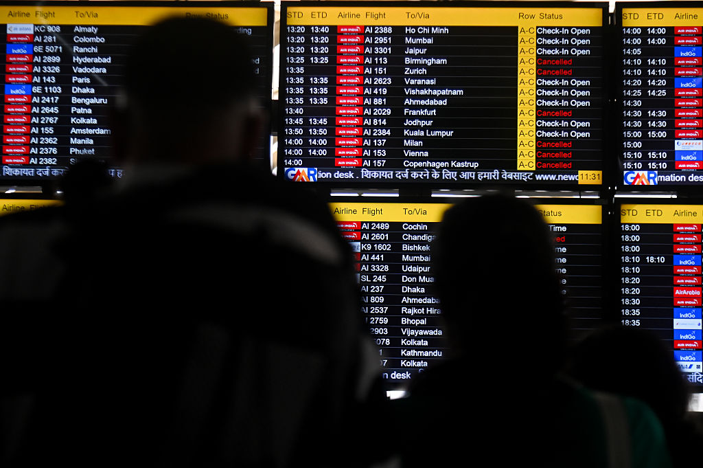 Im Golf gestrandet: Wie europäische Länder sich bemühen, ihre Bürger nach Hause zu holen