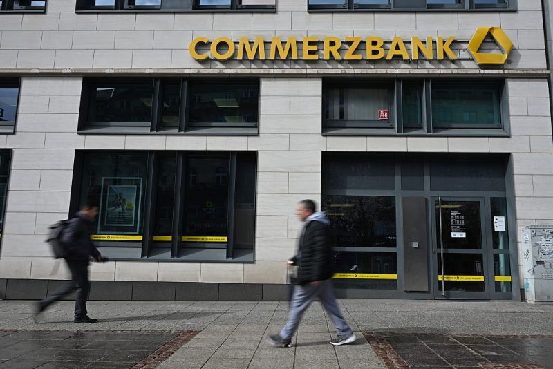 Der europäische Bankenkampf spitzt sich zu, während UniCredit die Commerzbank ins Visier nimmt