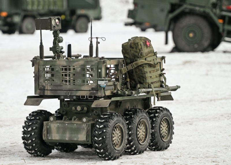 Die Ukraine strebt eine vollständig robotergestützte Versorgungs-Logistik an der Front mit 25.000 Bodendrohnen an