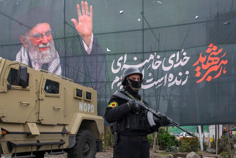 Dem iranischen Regime wird vorgeworfen, die Identität der Opfer zu verschleiern, während sich die Leichen häufen