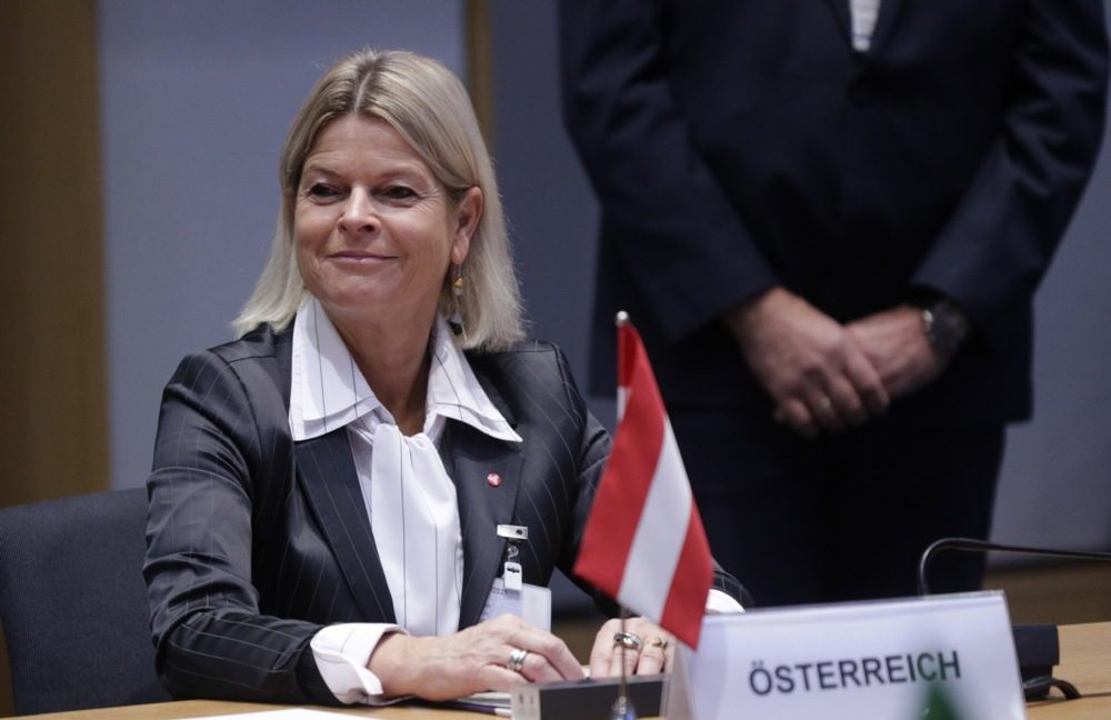 Österreich schlägt einen Weg zwischen Neutralität und europäischer Sicherheit ein