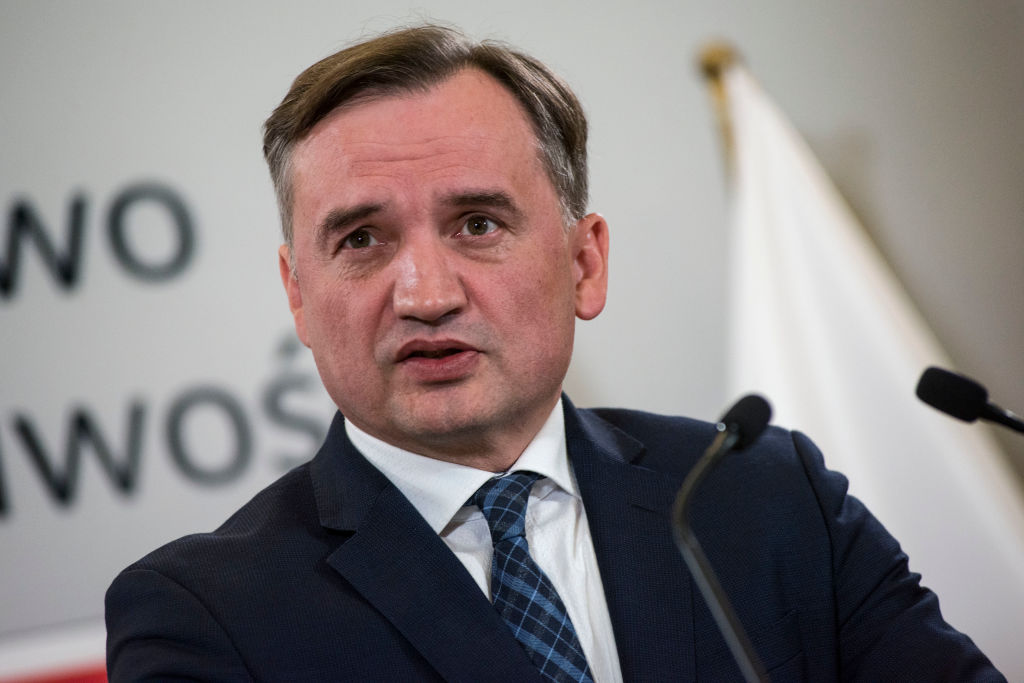 Polens gesuchter Ex-Minister bestätigt, dass er aus Ungarn in die USA geflohen ist