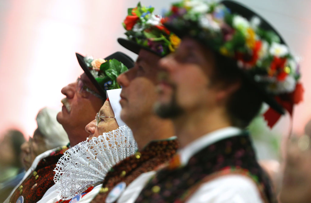 Zurück nach Böhmen: Sudetendeutsche Versammlung löst tschechisch-deutschen nationalistischen Streit aus
