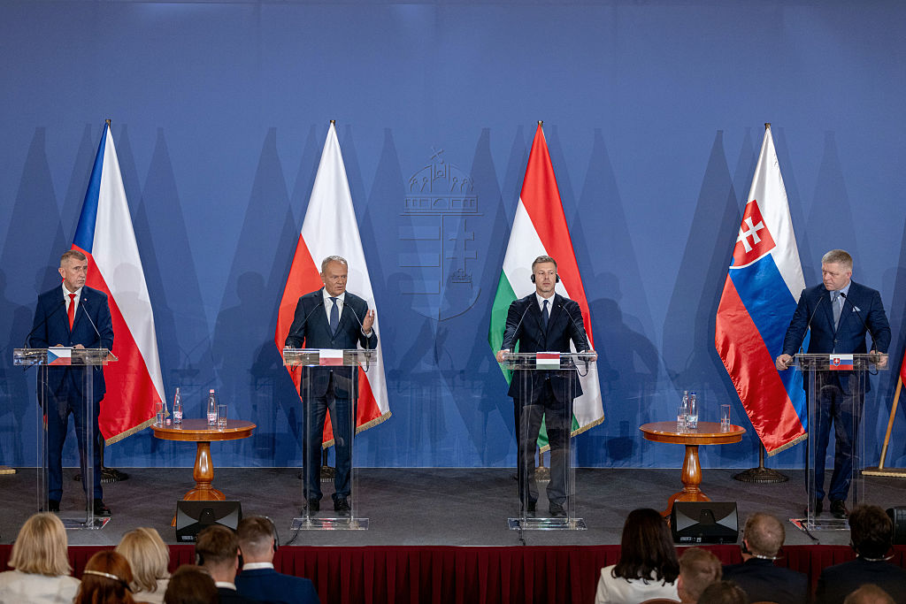 Die Staats- und Regierungschefs der Visegrád-Gruppe beleben das Bündnis auf dem Gipfeltreffen in Gödöllő wieder