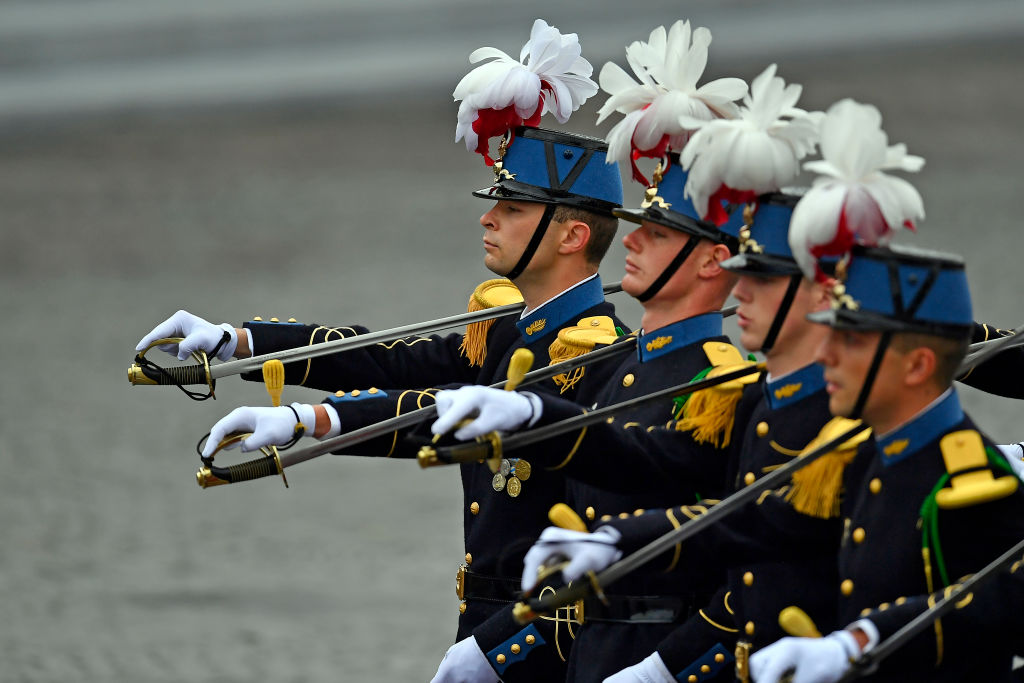 Die Generation Z in der Armee: Das sind die jungen Europäer, die sich zum Militärdienst melden