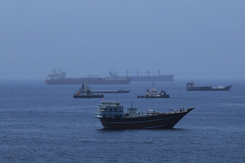 Iran erklärt, ein Abkommen mit Oman über Hormus stehe kurz bevor, doch die Wiedereröffnung hänge von den USA ab