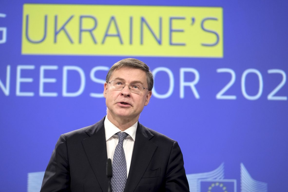 INTERVIEW: Die EU muss die „Sanktionsmüdigkeit“ gegenüber Russland überwinden, sagt Dombrovskis